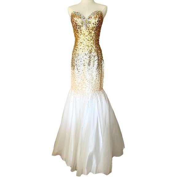 green emerald velvet dress Prom Dress 28363 main image 0